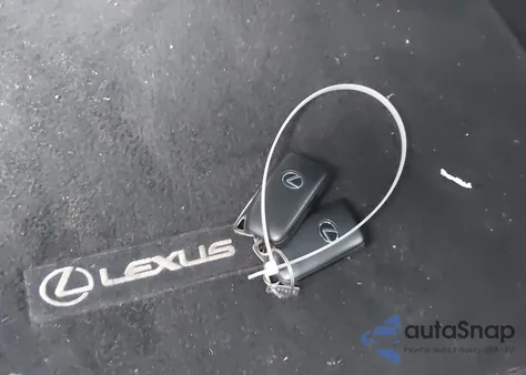 2024 Lexus Is 300 z USA, uszkodzony, nr VIN JTHDA1D27R5128914